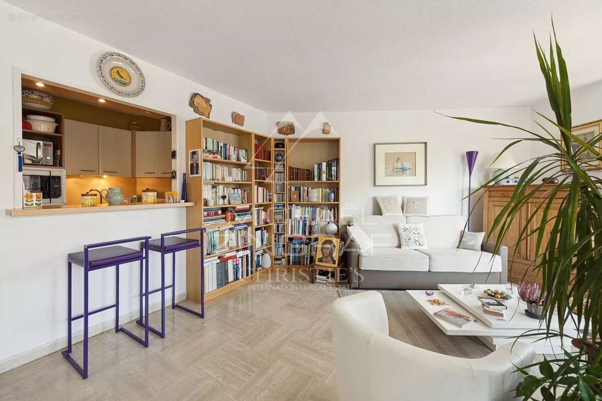 Appartement à MANDELIEU-LA-NAPOULE