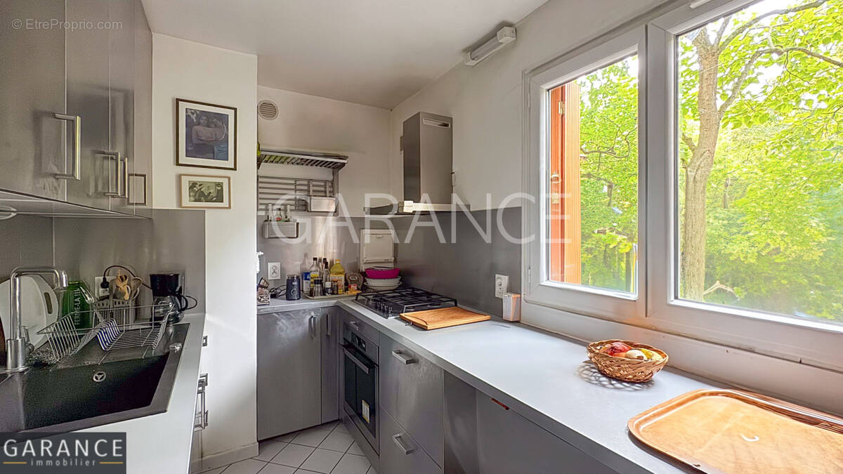 Appartement à PARIS-12E