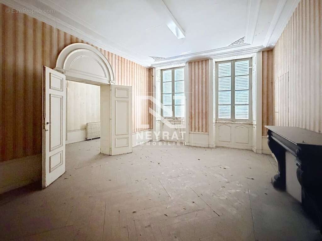 Appartement à LONS-LE-SAUNIER