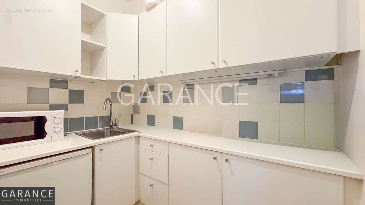 Commerce à PARIS-12E