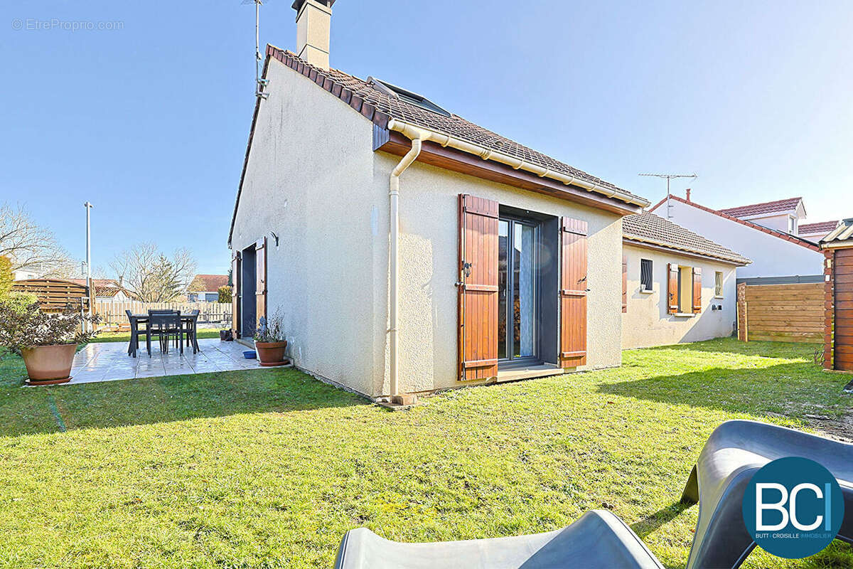 Maison à MEREVILLE