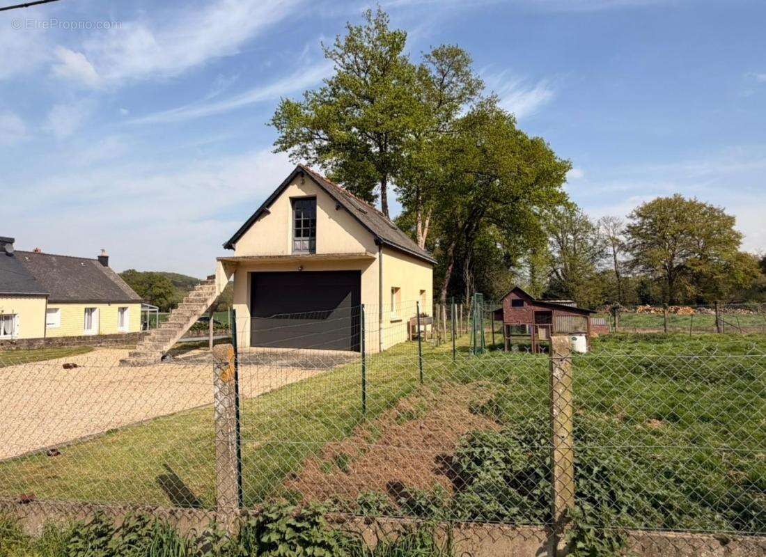 Maison à MALESTROIT