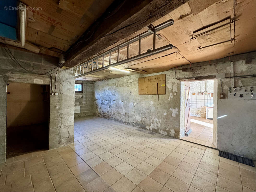 Maison à COULOMMIERS