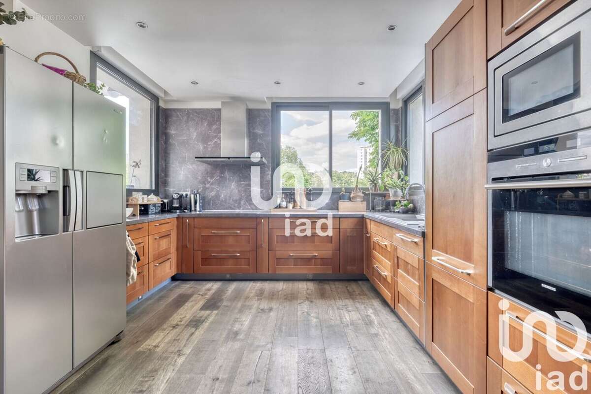 Maison 343 m² à Lagny-Sur-Marne  - photo 8
