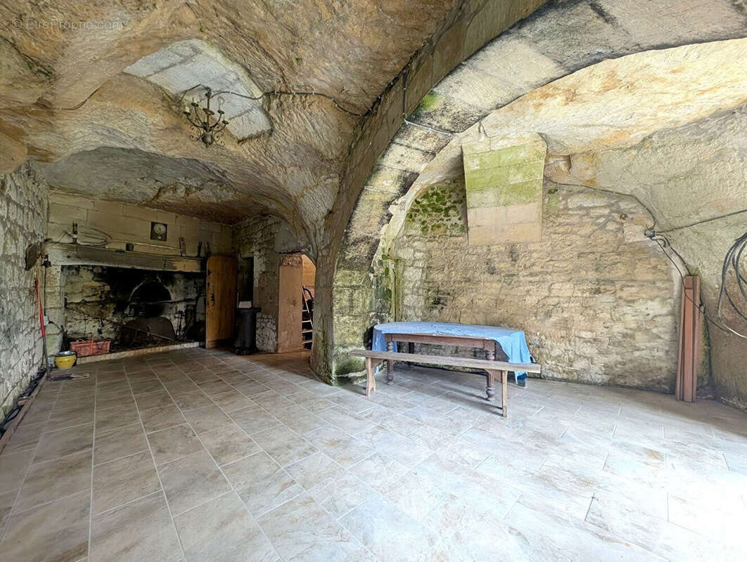 Maison à DOUE-LA-FONTAINE