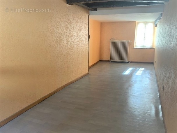 Maison à TIL-CHATEL