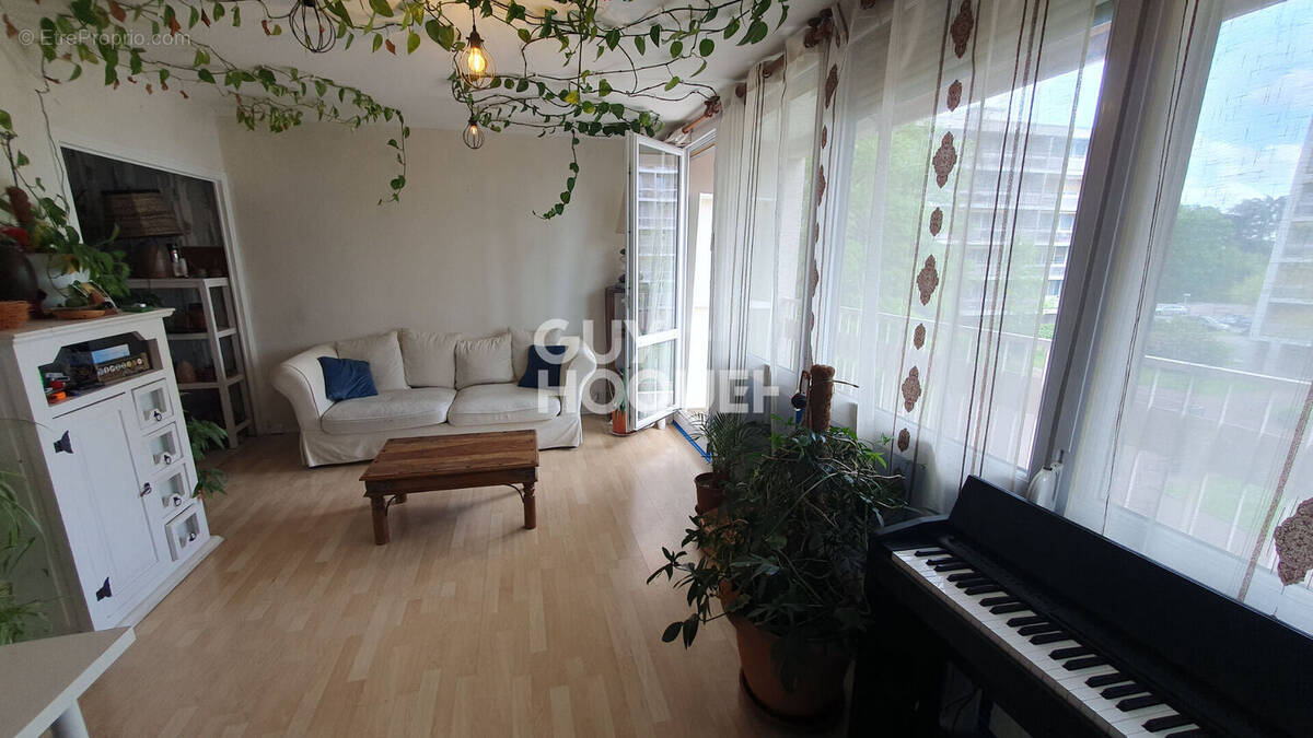 Appartement à OULLINS