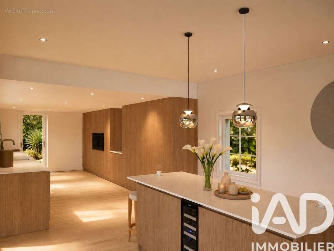 Maison 400 m² à Sainte-Maxime  - photo 5