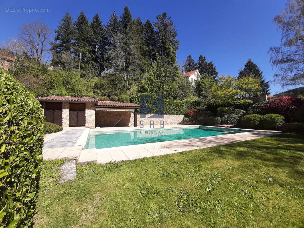 Maison à LE CHEYLARD