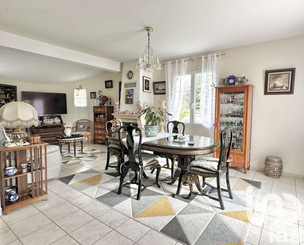 Photo 2 - Maison à AVRILLE