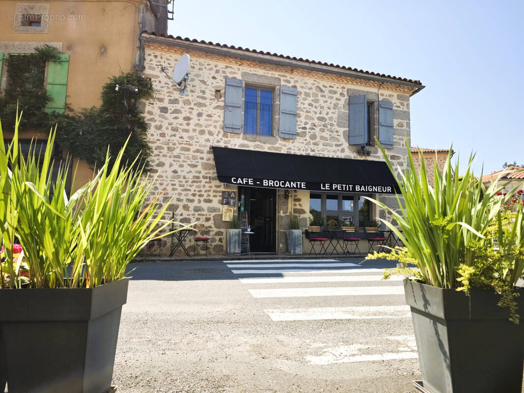 Commerce à SAINT-ESTEPHE