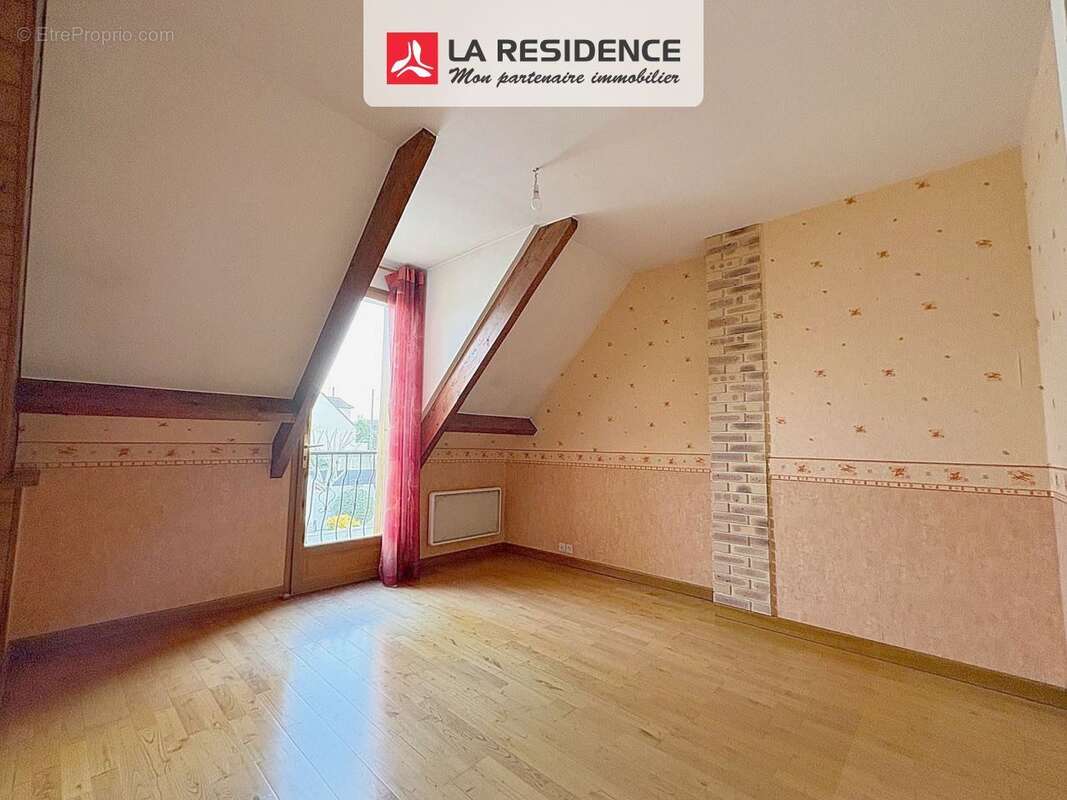 Maison à MONTIGNY-LES-CORMEILLES