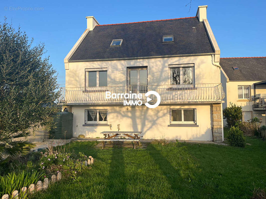 Maison à CAMARET-SUR-MER