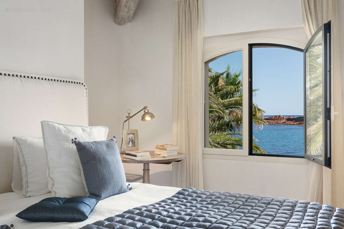 Maison à SAINT-RAPHAEL