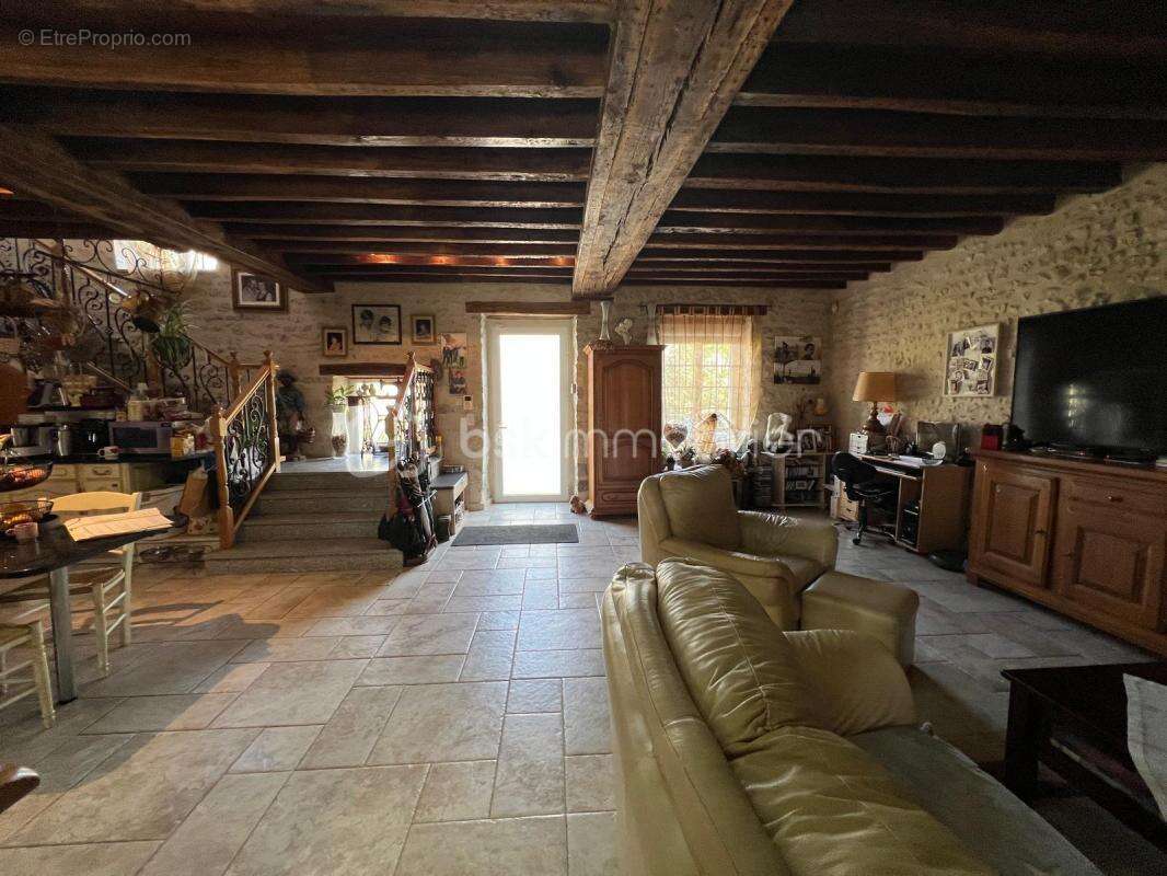 Maison à ANGERVILLE