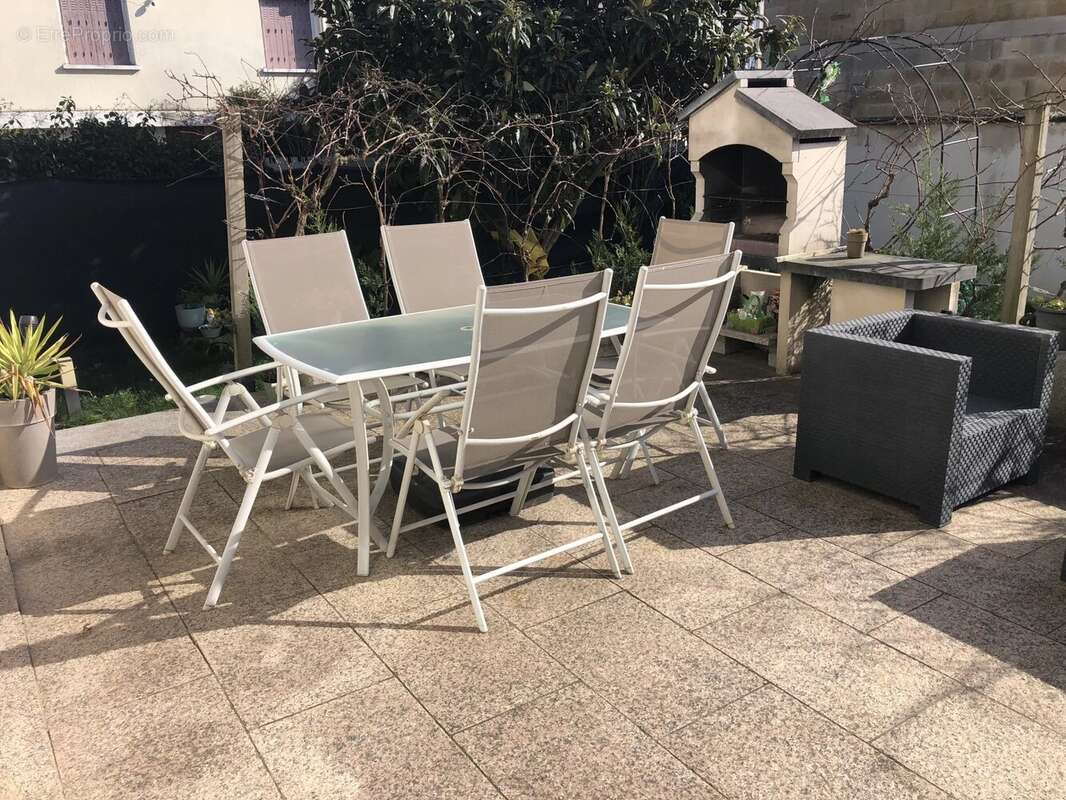 Maison à SARTROUVILLE