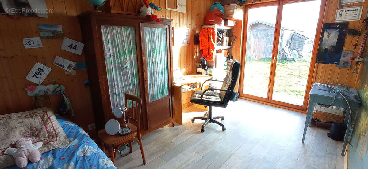 Maison à LIGNEROLLES