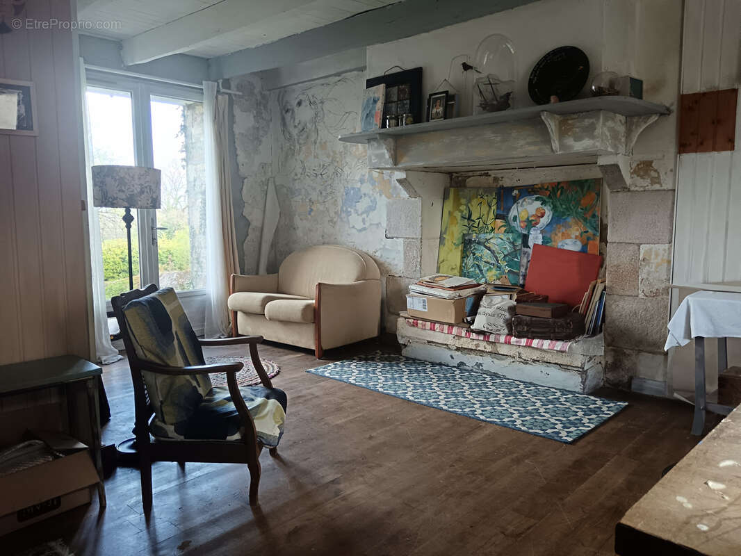 Maison à SEGLIEN