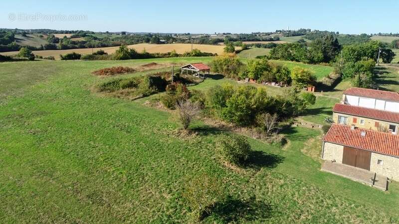 Dpt Gers (32), à vendre proche de LUPIAC- Ensemble de 3 maisons -  P6 de 187 m² - Terrain de 29366  m2 - photo 19
