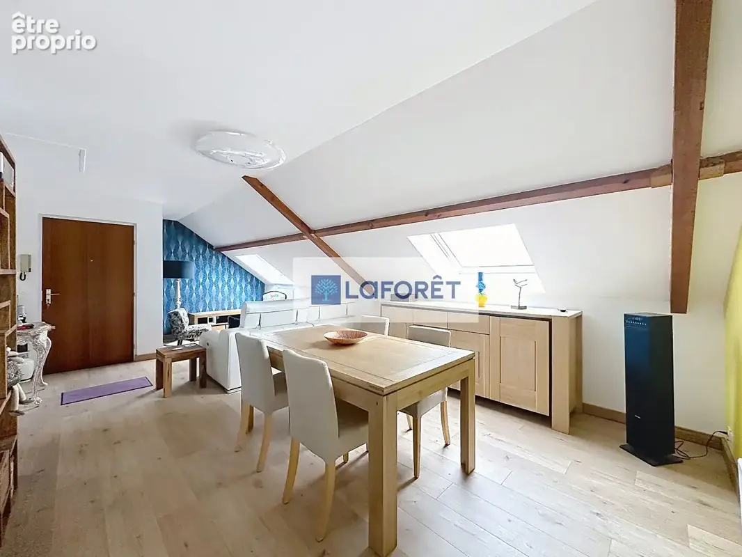 Appartement à SARTROUVILLE