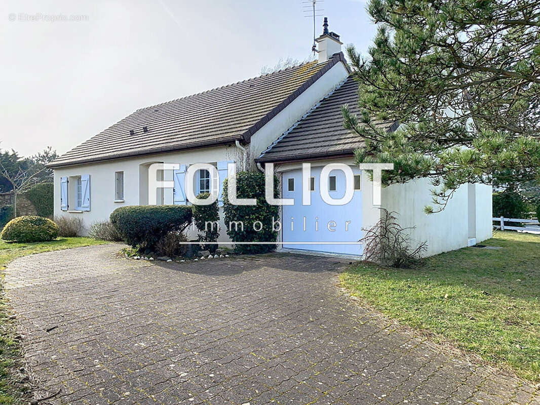 Maison à AGON-COUTAINVILLE