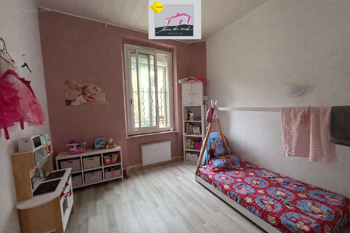 Appartement à LEZIGNAN-CORBIERES