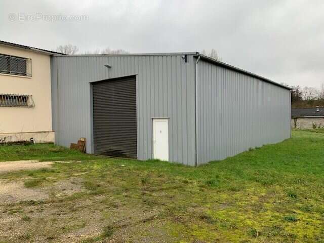 Commerce à L'ISLE-D'ESPAGNAC