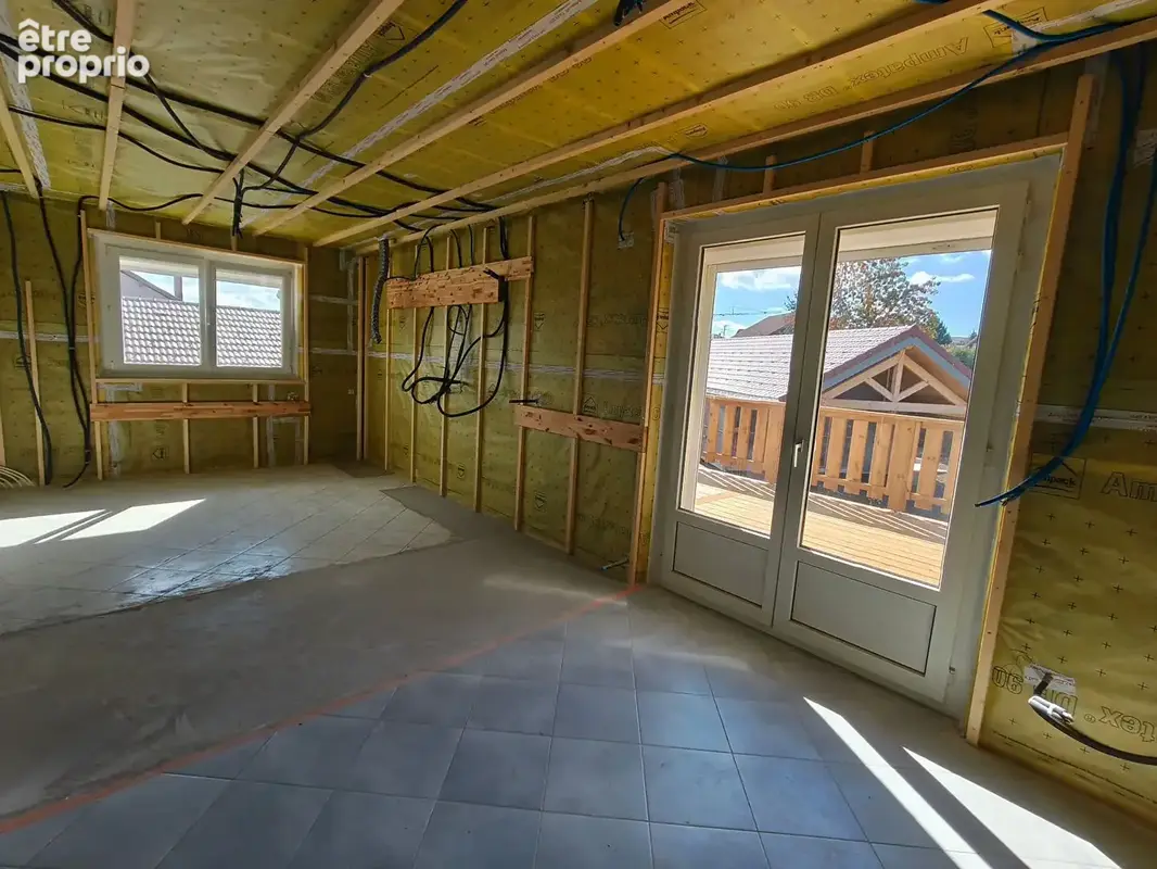 Gilley - Une maison de 100m² rénovée, un DPE en A, des finitions à votre image ! - photo 4