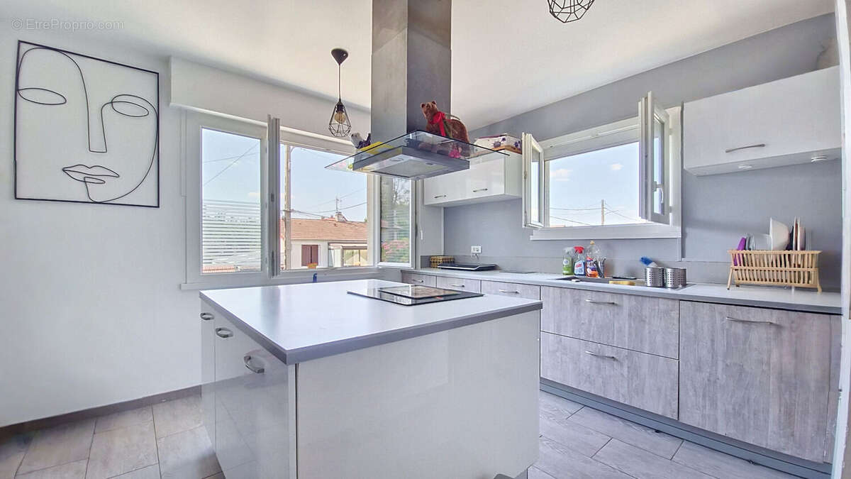 Appartement à LIMEIL-BREVANNES