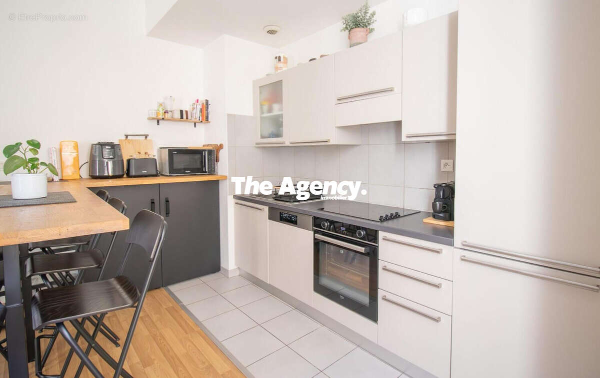 Appartement à MARSEILLE-2E