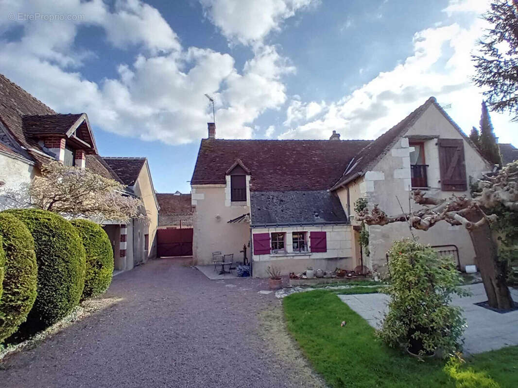 Maison à DOLUS-LE-SEC