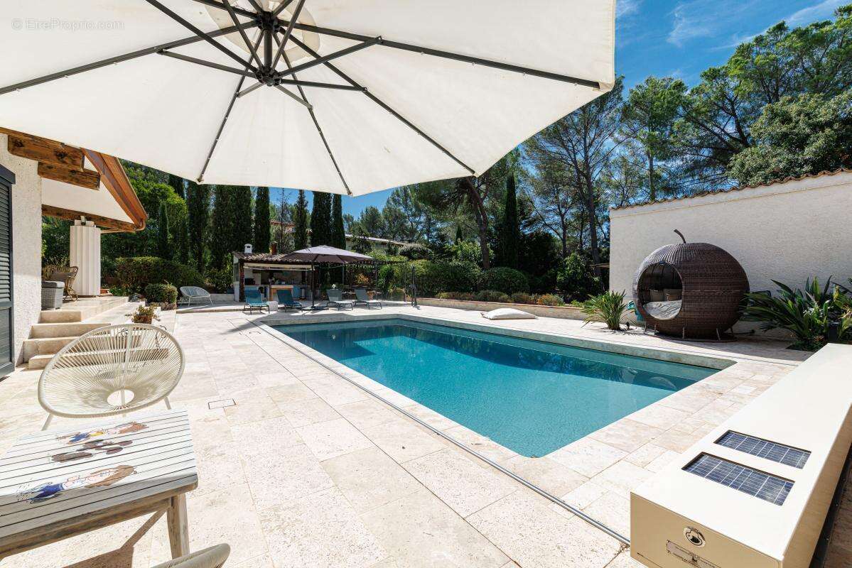 Maison à PUGET-SUR-ARGENS