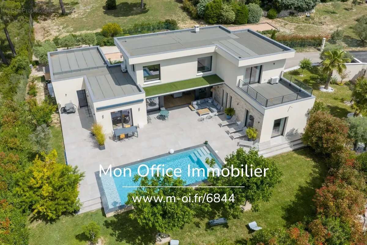 Référence : 6844-AUS - Maison contemporaine 201m² avec piscine - Ventabren - photo 17