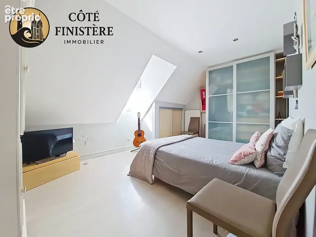 Maison  aux beaux volumes aux portes de Quimper  !! - photo 17