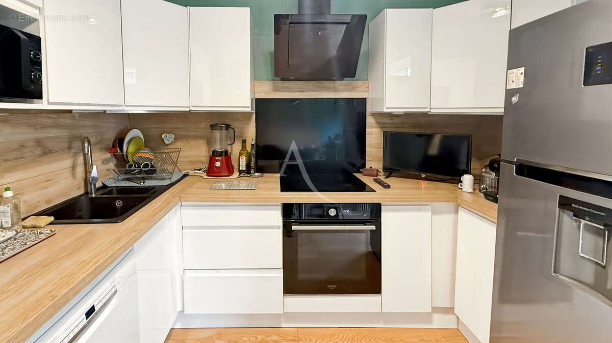 Boulogne-Billancourt  T3 70 m²   Balcon  Parking Résidence de standing - photo 4