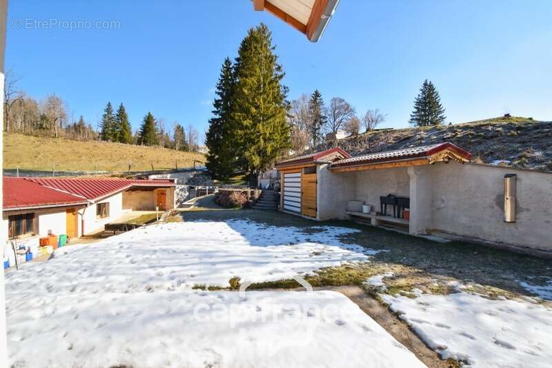 Maison à LES ROUSSES