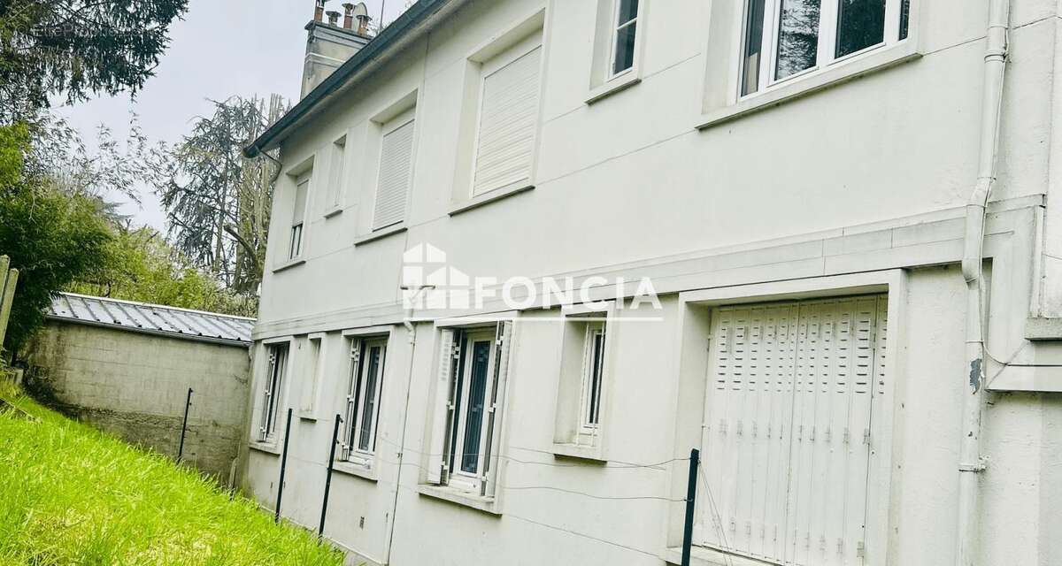Appartement à SAINT-REMY-LES-CHEVREUSE