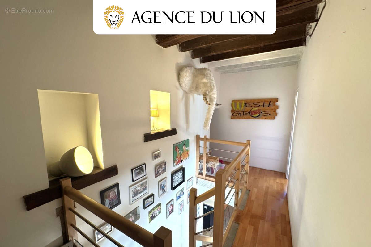 Maison à CHERISY