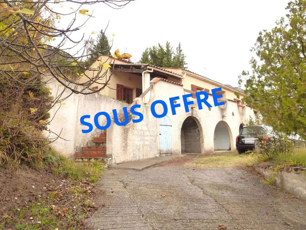 Maison à PUGET-THENIERS