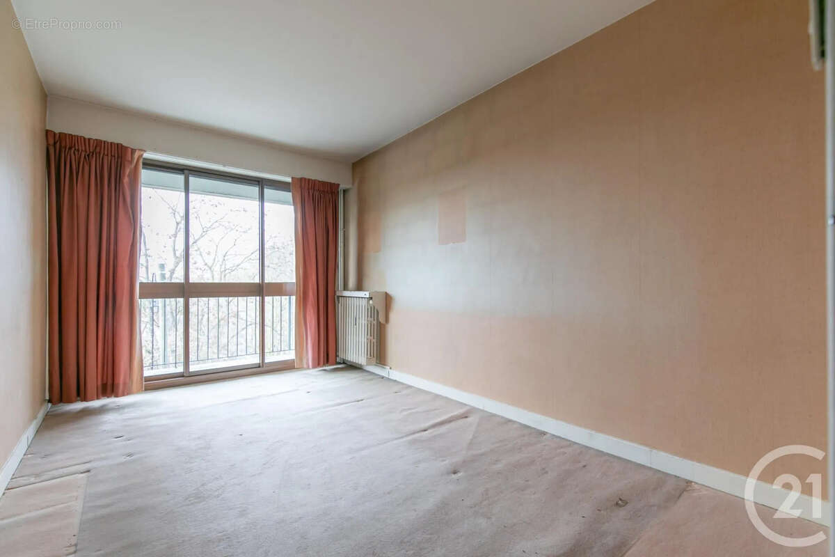 Appartement à SAINT-MAUR-DES-FOSSES