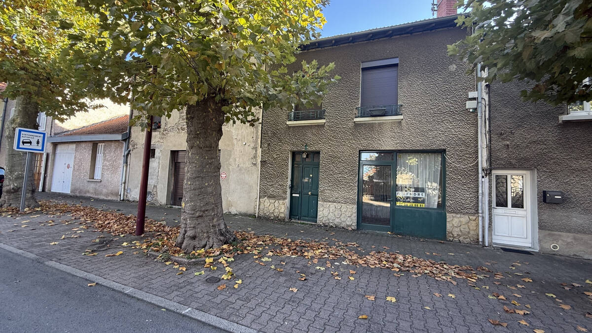 Maison à LEMPDES-SUR-ALLAGNON