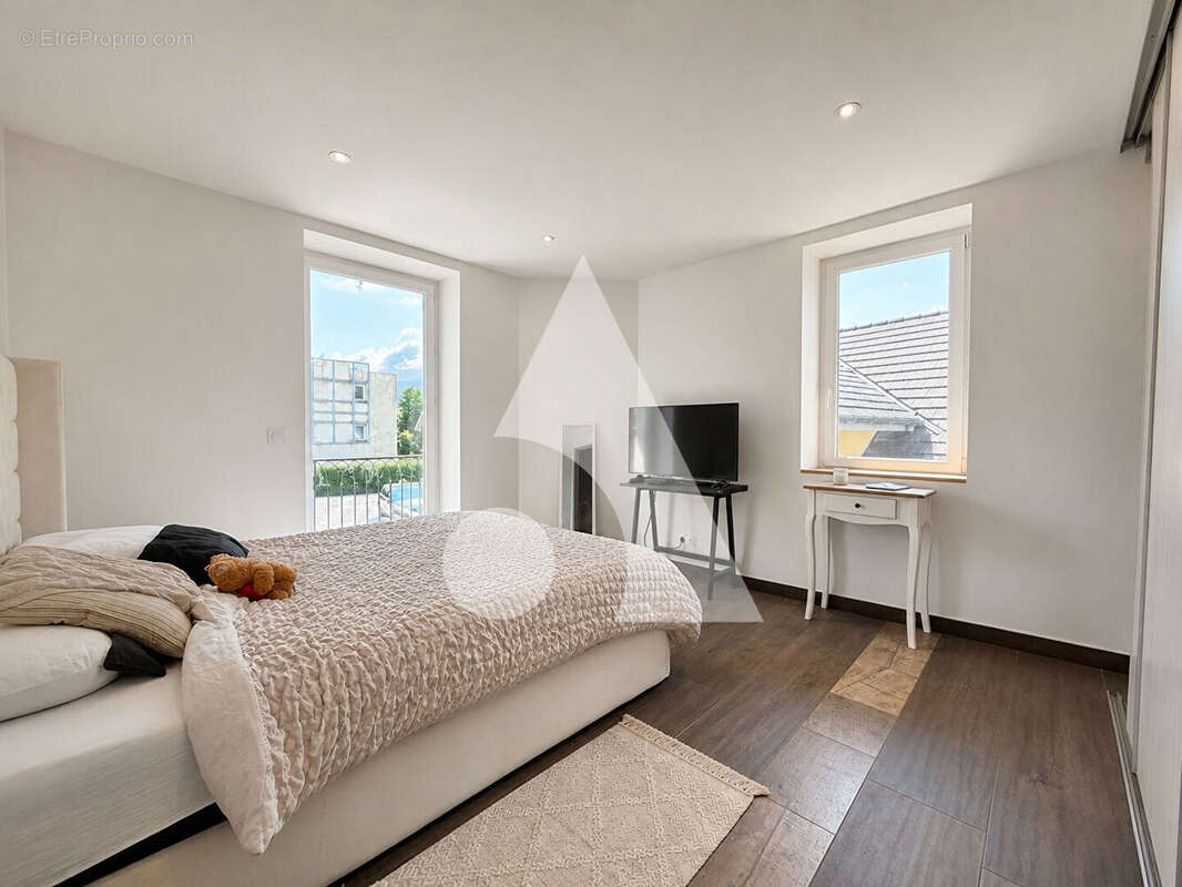 Appartement à AIX-LES-BAINS