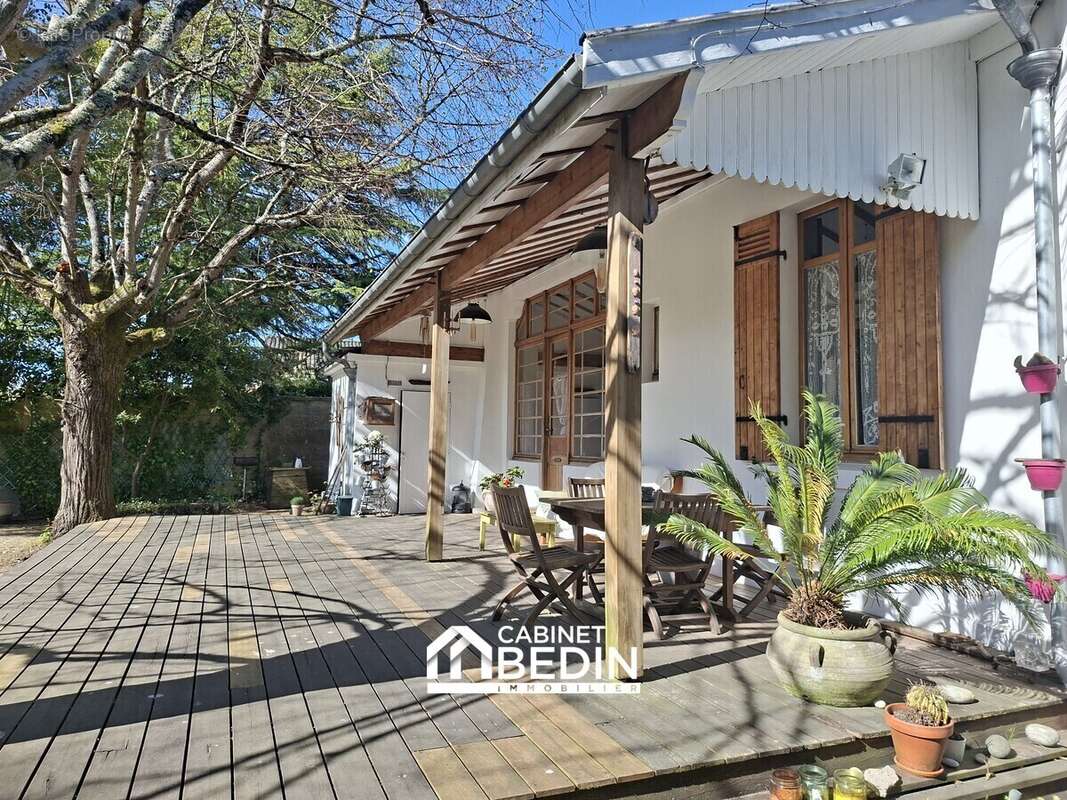 Maison à SAINT-MEDARD-EN-JALLES