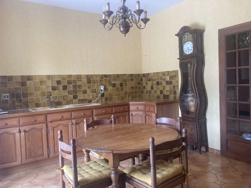 Maison à LA TOUR-BLANCHE