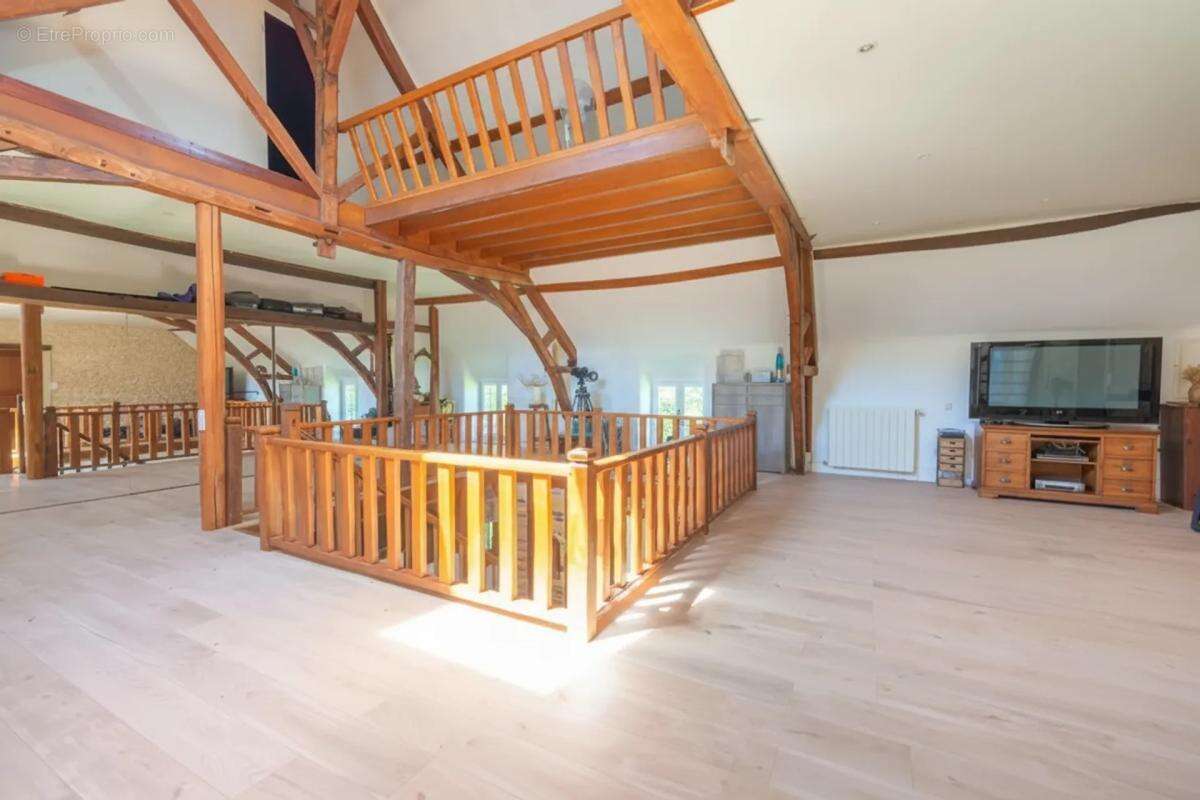 Cette propriété d'exception de 450 m² - photo 10