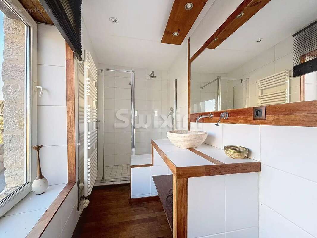 Maison à MONTBELLET