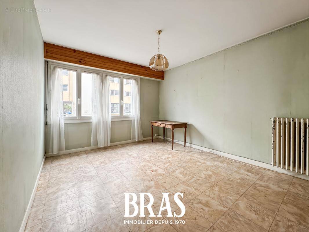 Appartement à REZE