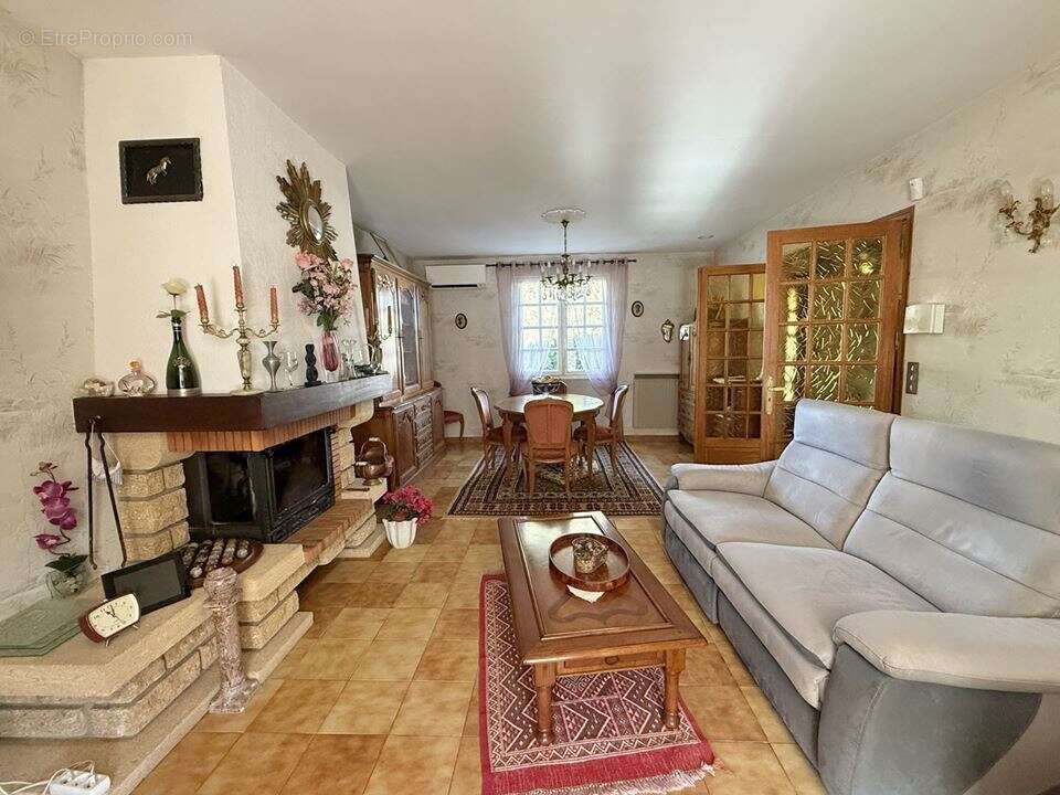 Maison à VILLENEUVE-LES-MAGUELONE