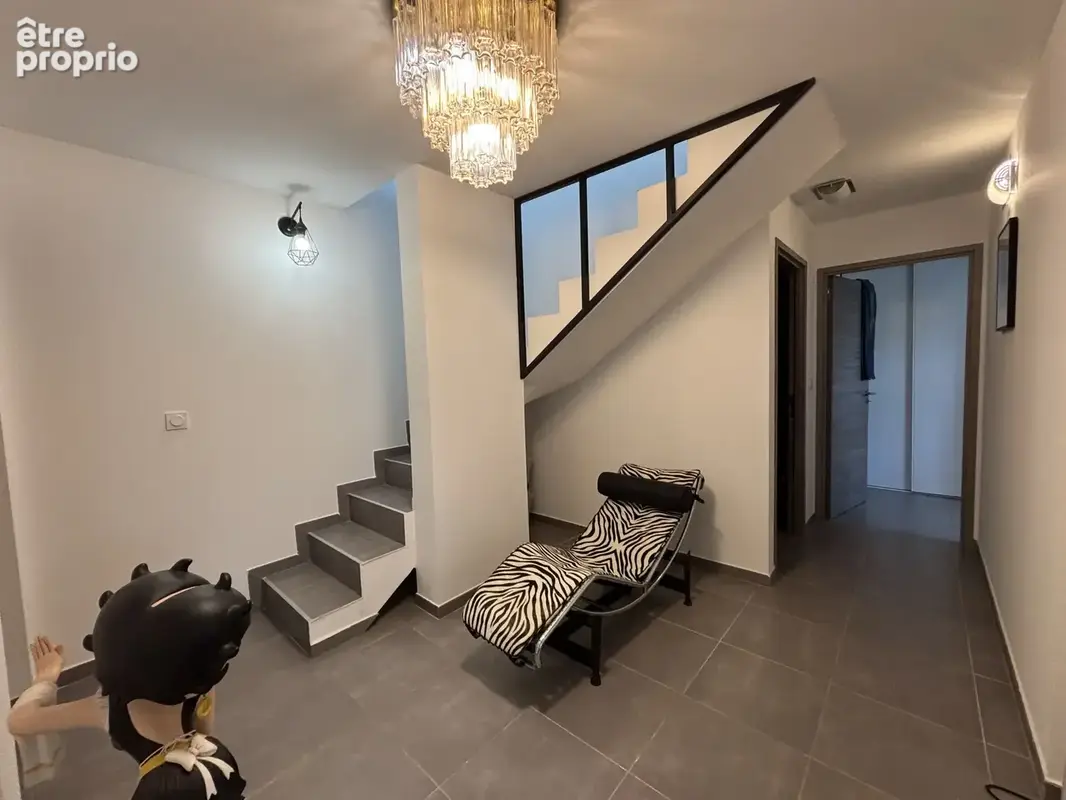 Appartement de 114m2 sur 2 niveaux  avec jardin aménagé dans résidence sécurisée avec piscine - photo 18