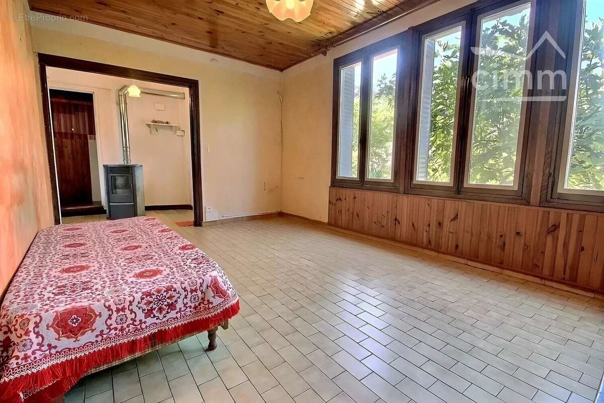 A vendre - maison mitoyenne type 7p+c - tencin - photo 5